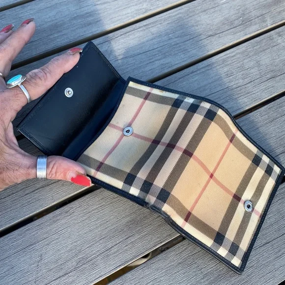Burberry Nova Check PVC/Leather🔥Bifold+Front SNAP🔥8slot+Bill🔥4x4”Made🇮🇹VGUC